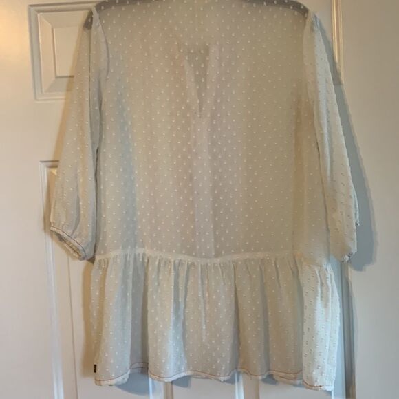 Matilda Jane Medium Peasant blouse. The color is cream with orange/peach detail - Picture 2 of 8